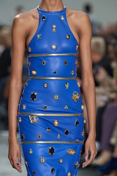 Look 96